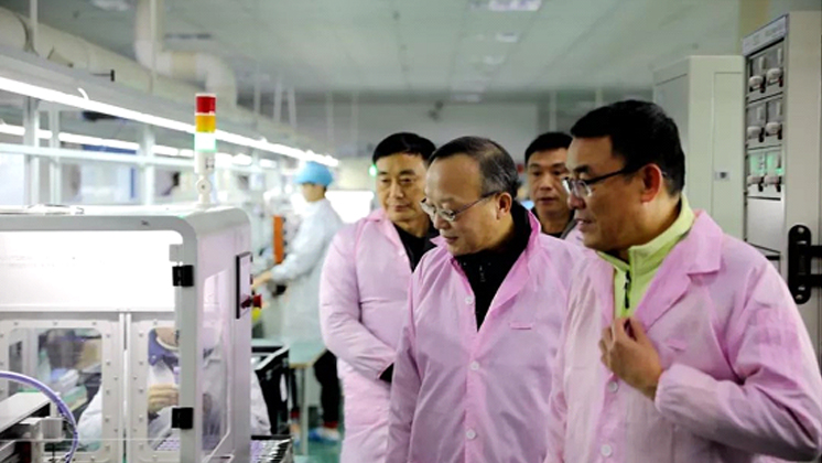 省委統戰部副部長、省政府僑辦主任丁學新一行蒞臨公司調研